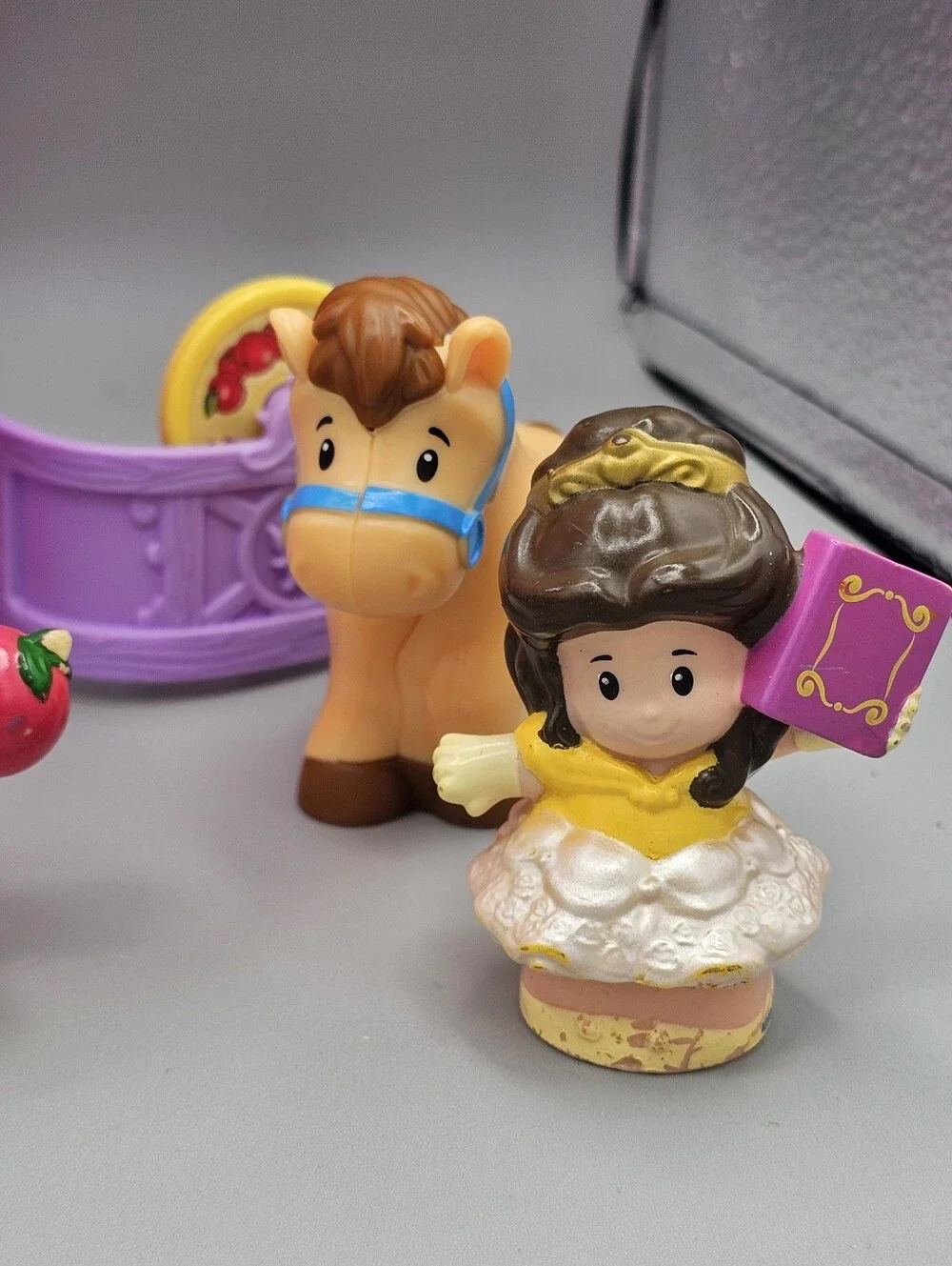 Disney Little People Princess Castle Bundle Belle Cinderella Snow White Animals